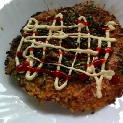 お好み焼きが食べたくてお昼の一人ご飯に作って娘にせがまれて焼いてたころを思い出し懐かしくもあり美味しかったです。